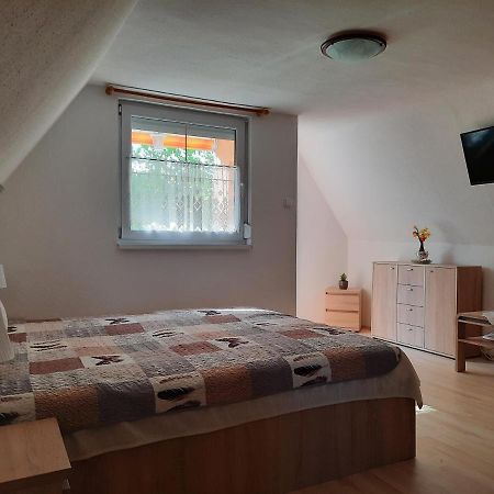 Dora Apartmanhaz Zalakaros Buitenkant foto