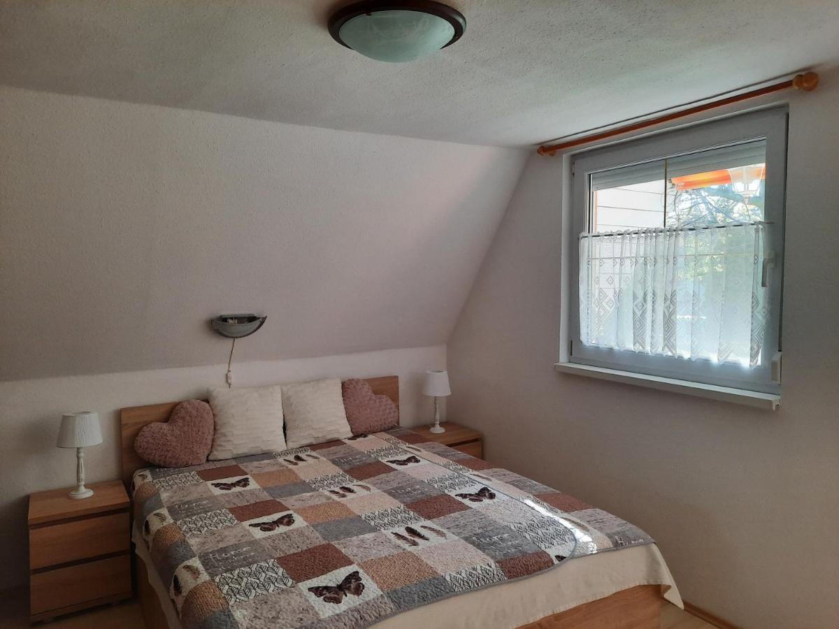 Dora Apartmanhaz Zalakaros Buitenkant foto
